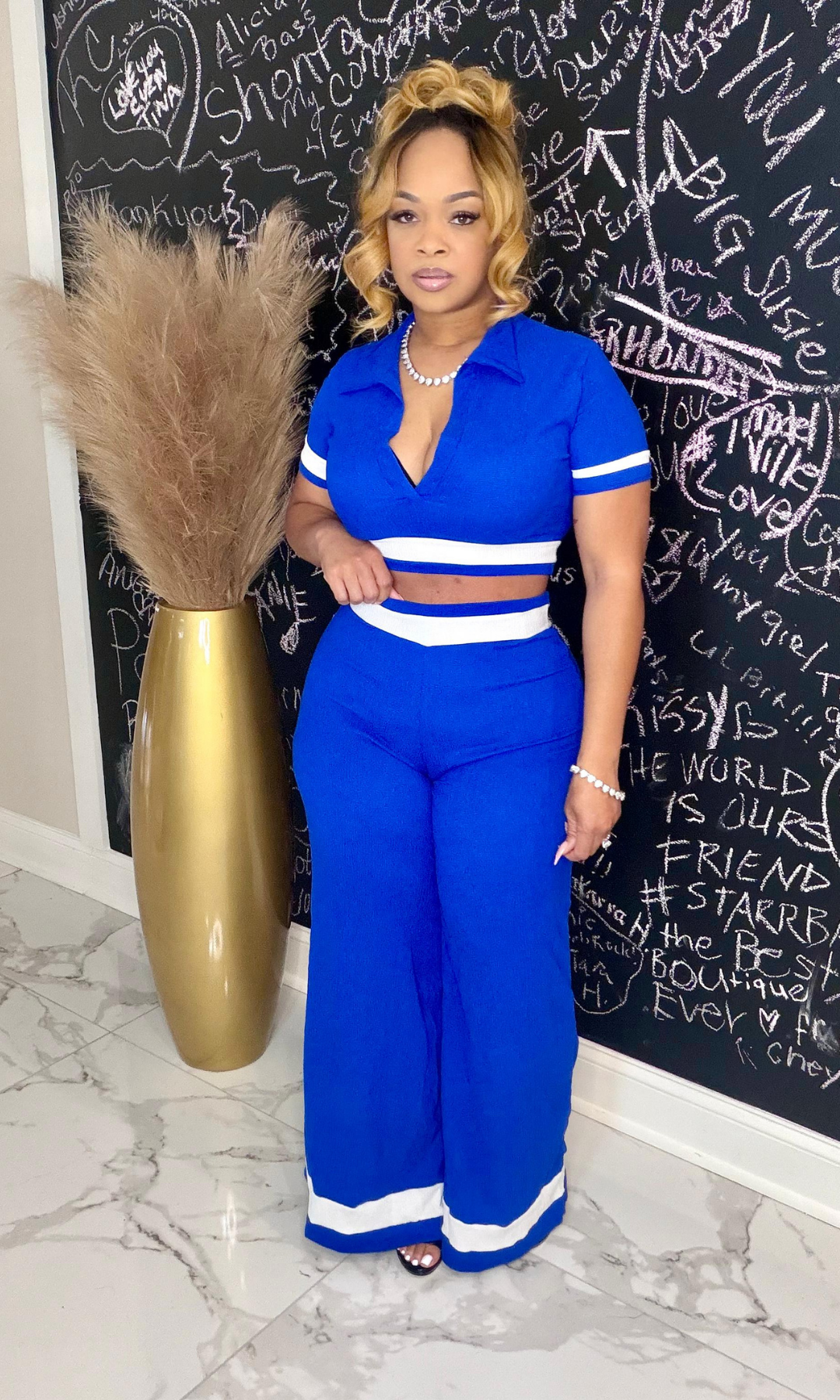 Bluey high-waisted pants and cropped top showing waist detail