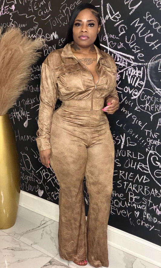 Model wearing Cocoa Luxe Utility Pant Set styled with heels