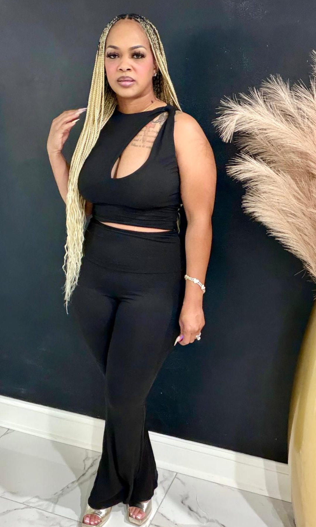 Hot Girl Black