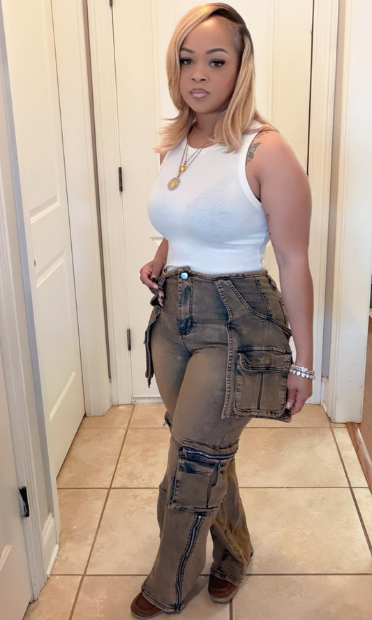 Smoked Earth Cargos front view showing high-rise fit